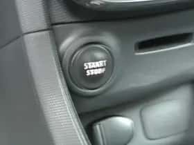 Renault Clio (2014) thumbnail 18