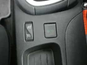 Renault Clio (2014) thumbnail 20