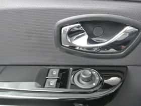 Renault Clio (2014) thumbnail 31