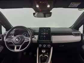 Renault Clio (2022) thumbnail 3