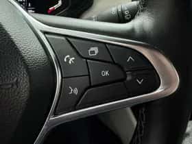 Renault Clio (2022) thumbnail 21