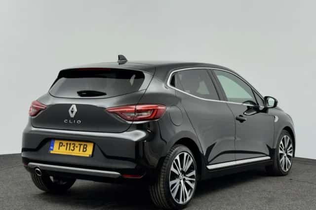 Renault Clio (2022) thumbnail 2