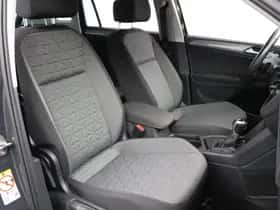 Volkswagen Tiguan (2022) thumbnail 13