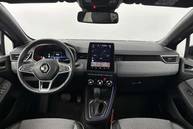 Renault Clio (2023) thumbnail 3