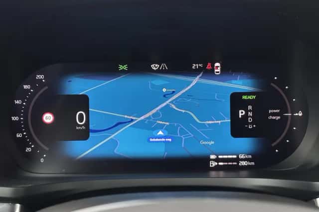 Volvo V60 (2023) thumbnail 4