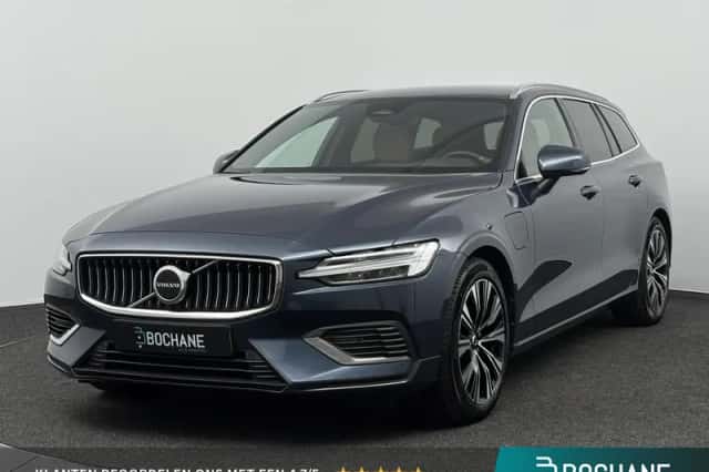 Volvo V60 (2023) thumbnail 1