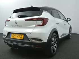 Renault Captur (2021) thumbnail 2
