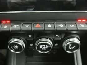 Renault Captur (2021) thumbnail 23