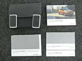 Renault Captur (2021) thumbnail 36