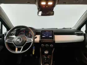 Renault Clio (2023) thumbnail 3