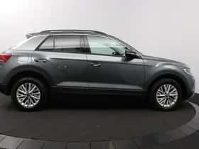 Volkswagen T-Roc (2023) thumbnail 12