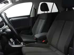 Volkswagen T-Roc (2023) thumbnail 7