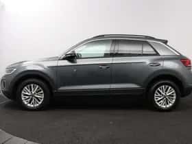 Volkswagen T-Roc (2023) thumbnail 10