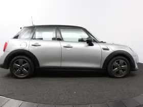 MINI Cooper (2023) thumbnail 13