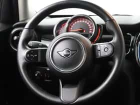 MINI Cooper (2023) thumbnail 25