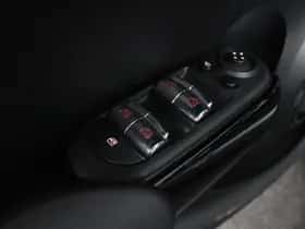 MINI Cooper (2023) thumbnail 30