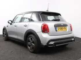 MINI Cooper (2023) thumbnail 6