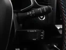 Renault Captur (2024) thumbnail 33