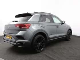 Volkswagen T-Roc (2021) thumbnail 2