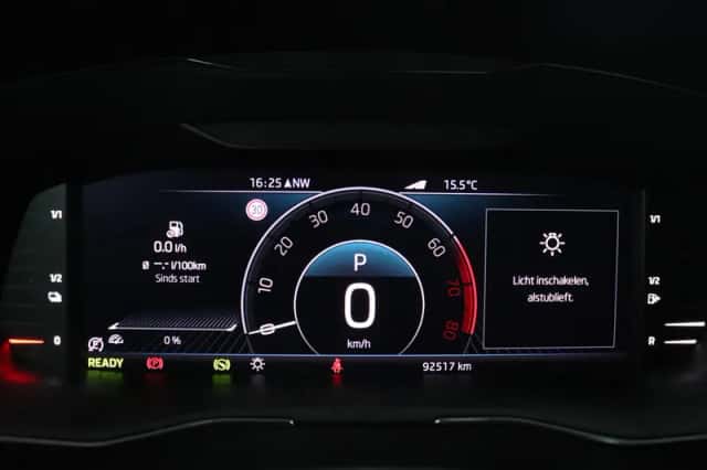 Škoda Superb (2021) thumbnail 4
