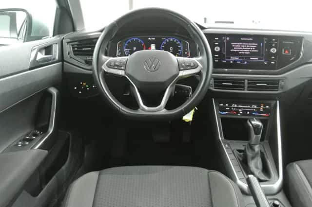 Volkswagen Taigo (2022) thumbnail 3