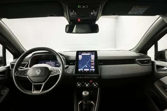 Renault Clio (2024) thumbnail 3