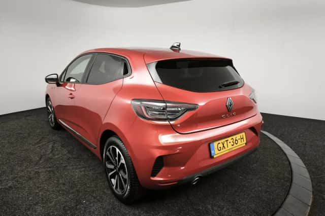 Renault Clio (2024) thumbnail 6