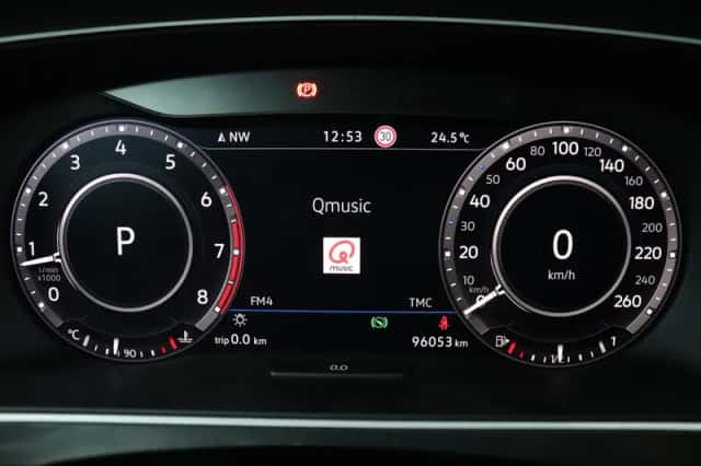 Volkswagen Tiguan (2018) thumbnail 4