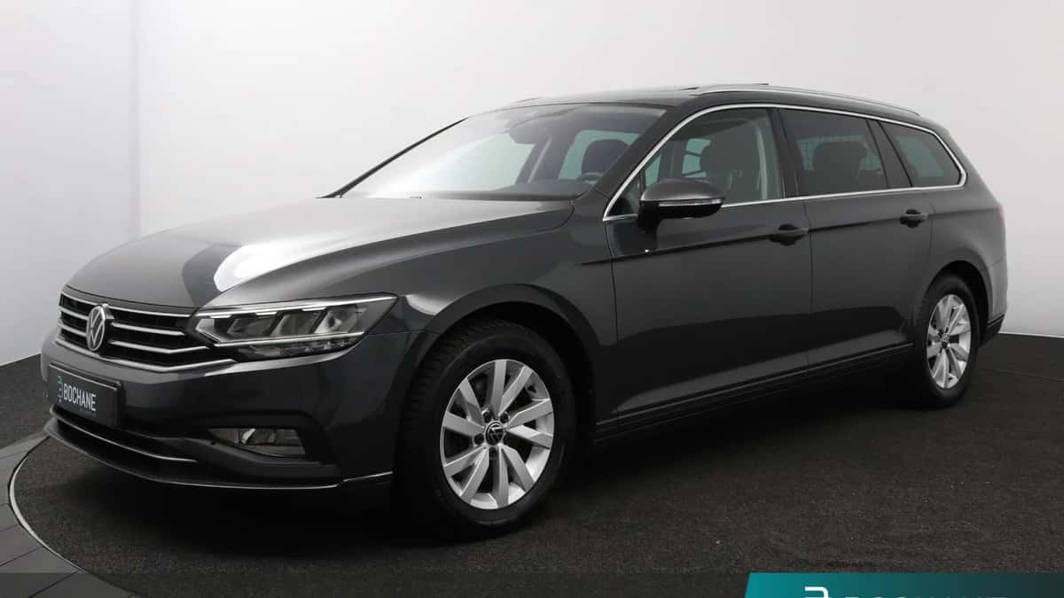 Volkswagen Passat (2021) — foto 1