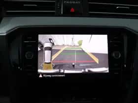 Volkswagen Passat (2021) thumbnail 17