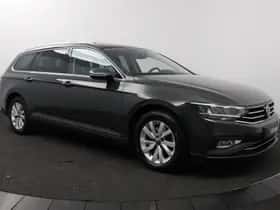 Volkswagen Passat (2021) thumbnail 5