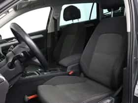 Volkswagen Passat (2021) thumbnail 8