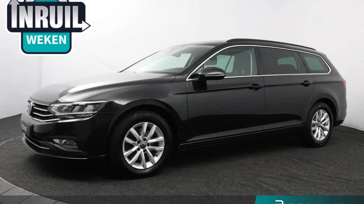 Volkswagen Passat (2021) — foto 1