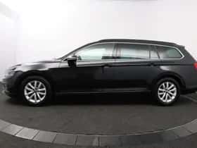 Volkswagen Passat (2021) thumbnail 12