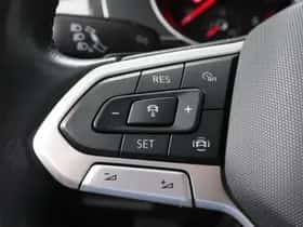Volkswagen Passat (2021) thumbnail 28