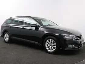 Volkswagen Passat (2021) thumbnail 5