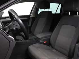Volkswagen Passat (2021) thumbnail 7