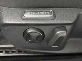Volkswagen Passat (2021) thumbnail 8