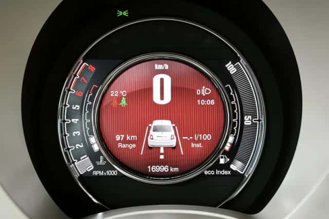 Fiat 500 (2023) thumbnail 4
