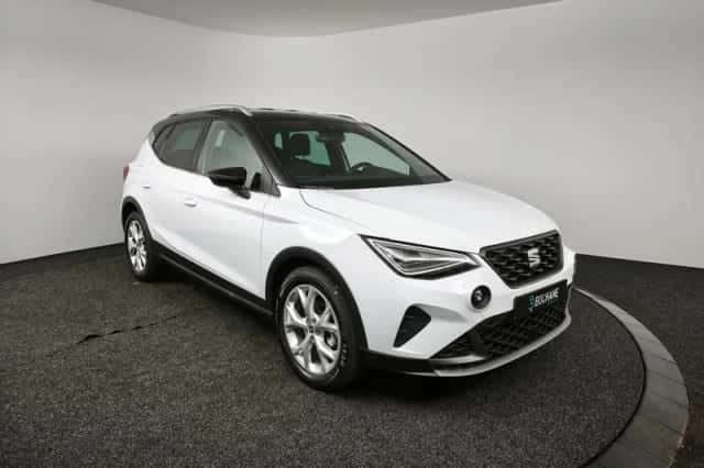 SEAT Arona (2025) thumbnail 5