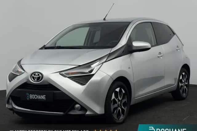 Toyota Aygo (2022) thumbnail 1