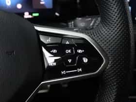 Volkswagen Golf (2022) thumbnail 37