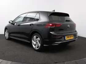 Volkswagen Golf (2022) thumbnail 6