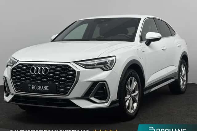 Audi Q3 (2022) thumbnail 1