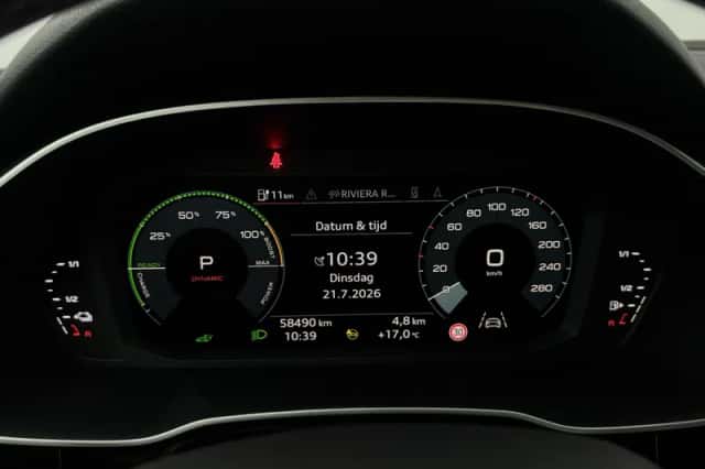 Audi Q3 (2022) thumbnail 4