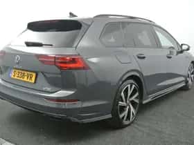 Volkswagen Golf (2022) thumbnail 2