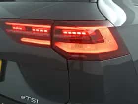 Volkswagen Golf (2022) thumbnail 39