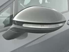 Volkswagen Golf (2022) thumbnail 46