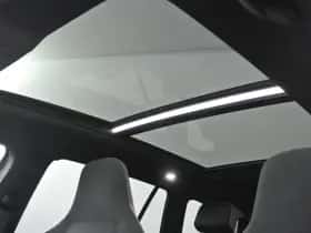 Volkswagen Golf (2022) thumbnail 8