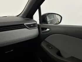 Renault Clio (2024) thumbnail 12
